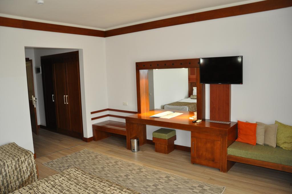 Umut Thermal Spa & Wellness Hotel Karakiran ภายนอก รูปภาพ