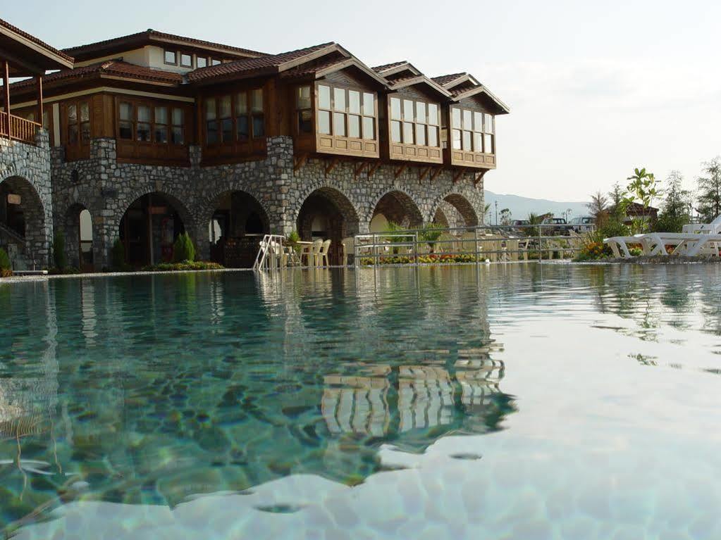 Umut Thermal Spa & Wellness Hotel Karakiran ภายนอก รูปภาพ