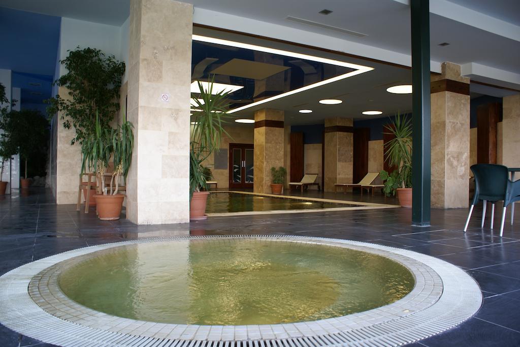 Umut Thermal Spa & Wellness Hotel Karakiran ภายนอก รูปภาพ